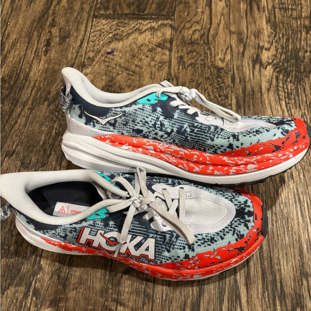 HOKA Speedgoat 6 Trail Running Shoes for Ladies Gull/Stormy Skies